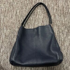 Coach Hobo Leather Tote —-> Gold Hardware